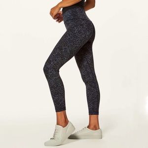 Lululemon Align Pant II 25" Size 8 Lacescape Dark Cast Black Yoga Pants